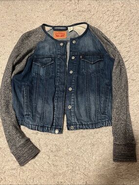 Levi's Dark Blue Denim Jacket with Heather Gray Knit Sleeves
